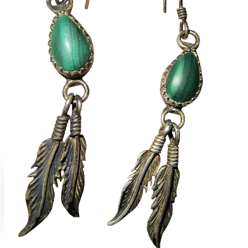 Vintage Running Bear Native American Malachite & Sterling Silver Earrings - Picture 6 of 9